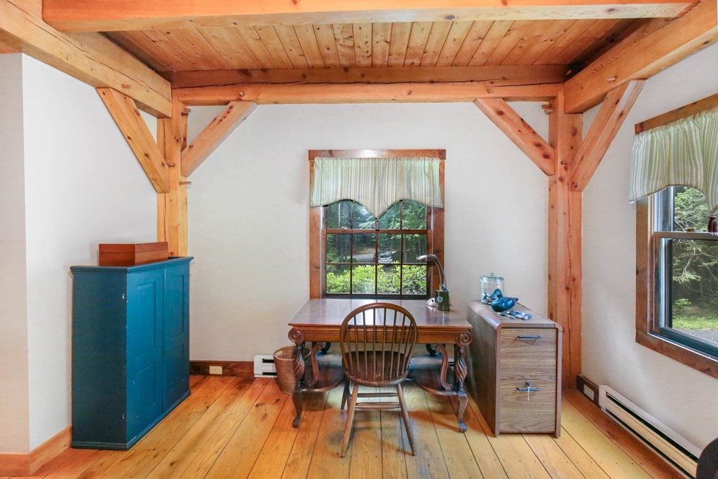 95 Crawford Road Rutland, MA 01543 - Photo 18 of 37
