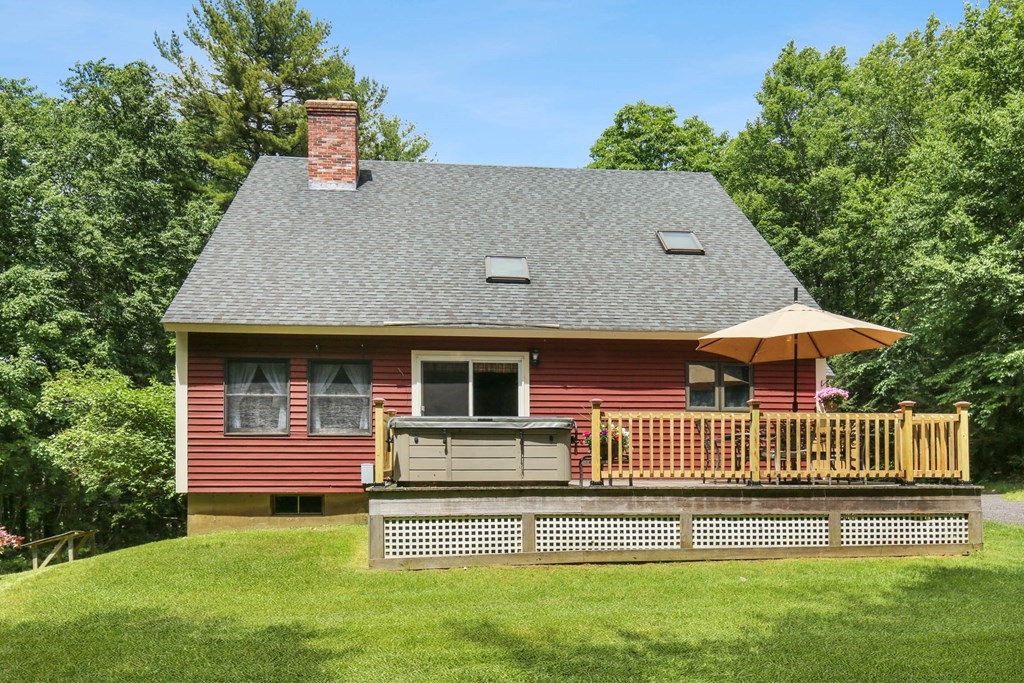 95 Crawford Road Rutland, MA 01543 - Photo 4 of 37