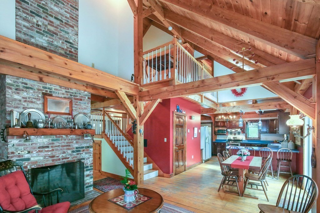 95 Crawford Road Rutland, MA 01543 - Photo 8 of 37