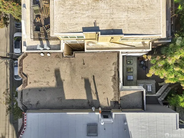 $2,339,900 | 2661-2663 Greenwich Street, San Francisco, CA 94123