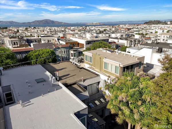 $2,339,900 | 2661-2663 Greenwich Street, San Francisco, CA 94123