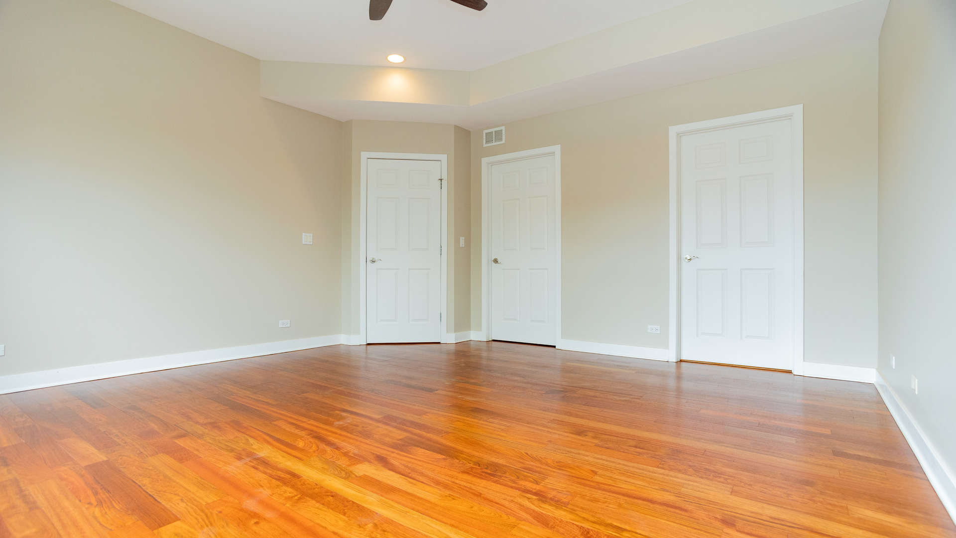 Undisclosed Address Chicago, IL 60645 - Photo 13 of 18 a view of an empty room with wooden floor