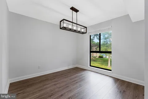 $300,000 | 2012 Colts Neck Road, Unit 21A, Reston, VA 20191