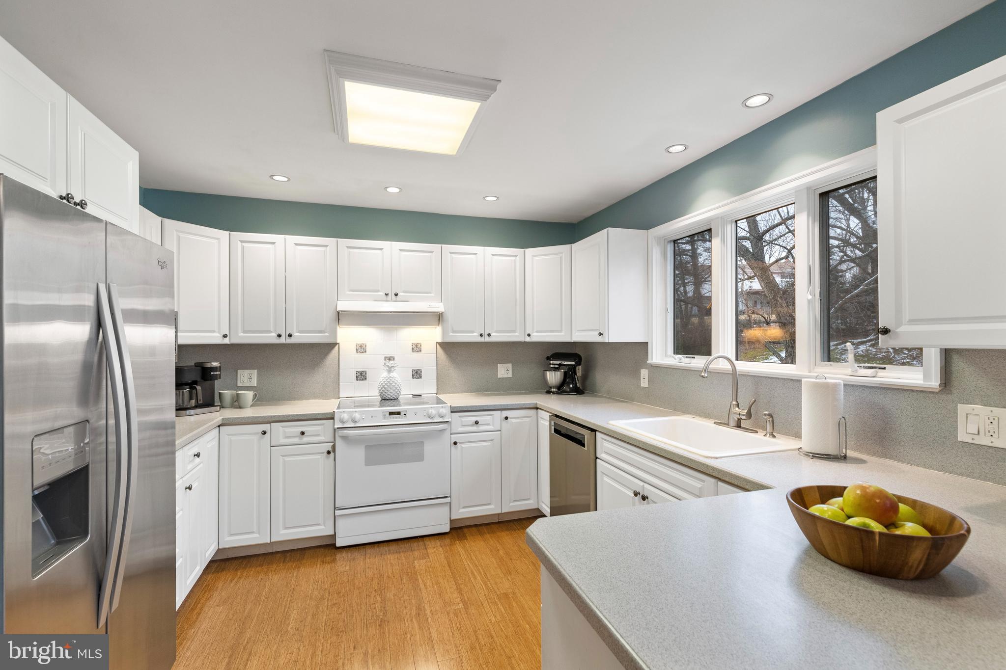 1721 Mill Road Boothwyn, PA 19061 - Photo 6 of 24 Gallery Image 6