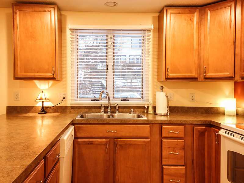 37 Mowry Street Woonsocket, RI 02895 - Photo 4 of 23 Kitchen. SIDE 1