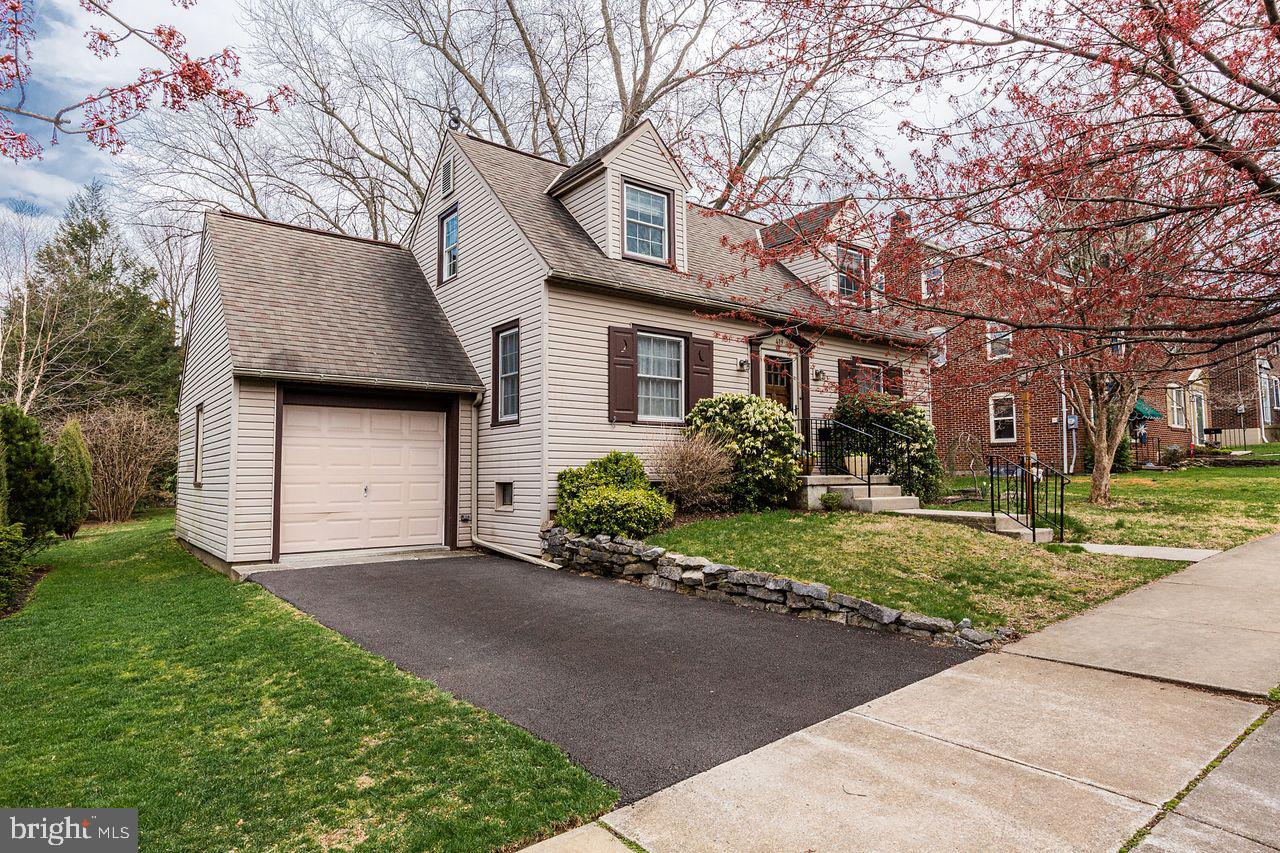 419 South Cedar Street Lititz, PA 17543 - Photo 4 of 58 Gallery Image 4