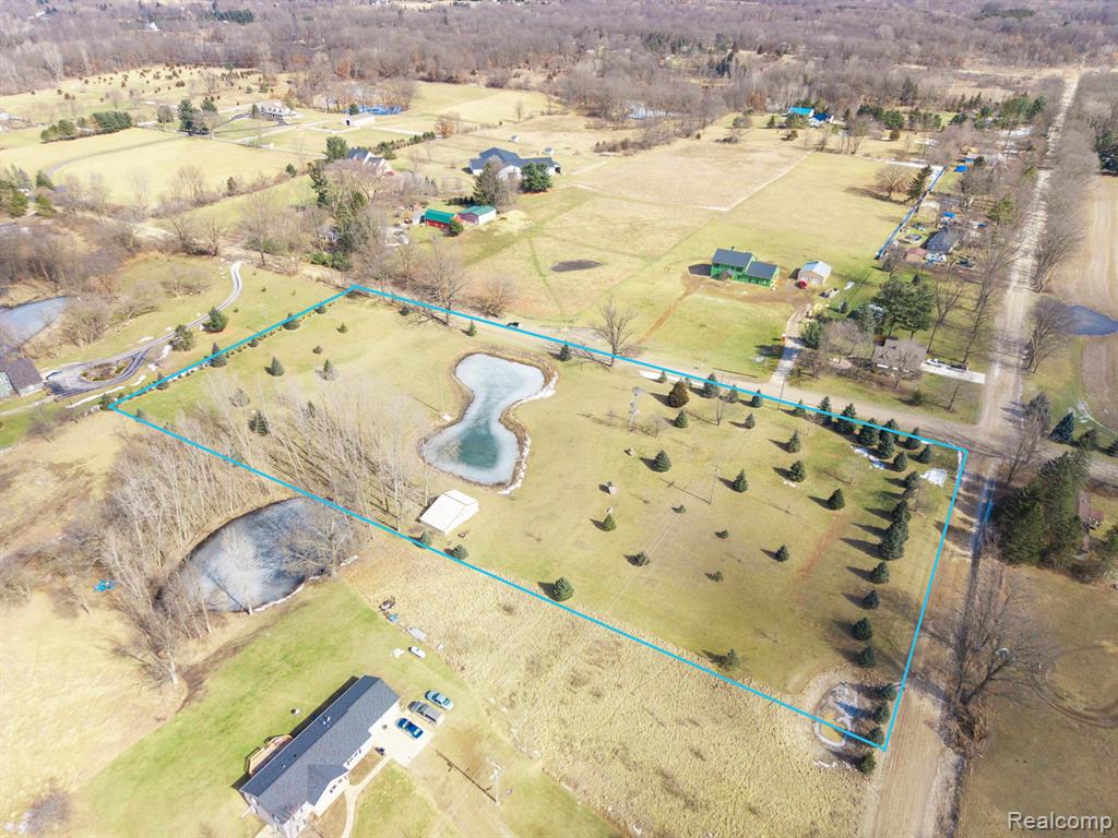 6944 Hinchey Road Pinckney, MI 48169 - Photo 20 of 29
