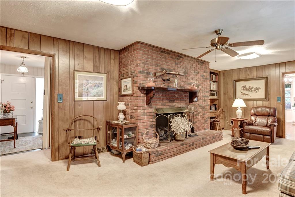 5 Highlander Road Asheville, NC 28804 - Photo 14 of 35 Gallery Image 14