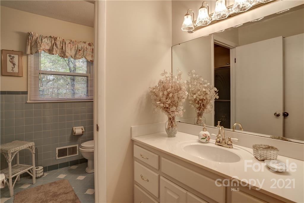 5 Highlander Road Asheville, NC 28804 - Photo 19 of 35 Gallery Image 19