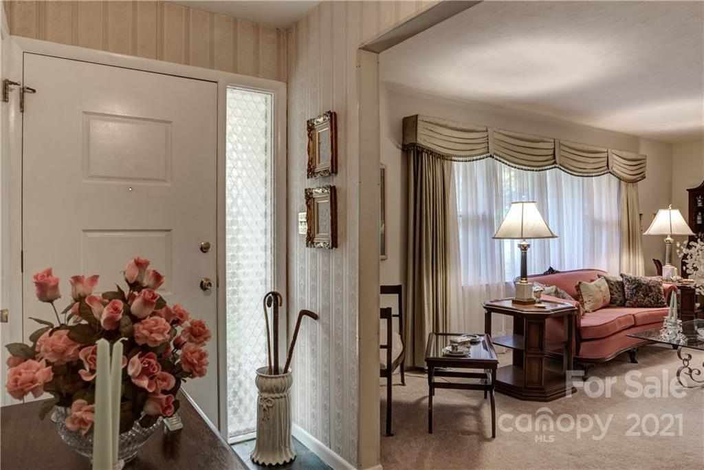 5 Highlander Road Asheville, NC 28804 - Photo 3 of 35 Gallery Image 3