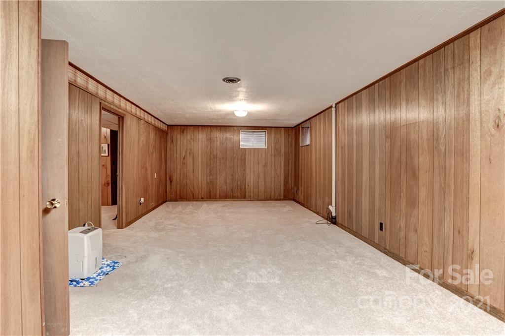 5 Highlander Road Asheville, NC 28804 - Photo 21 of 35 Gallery Image 21