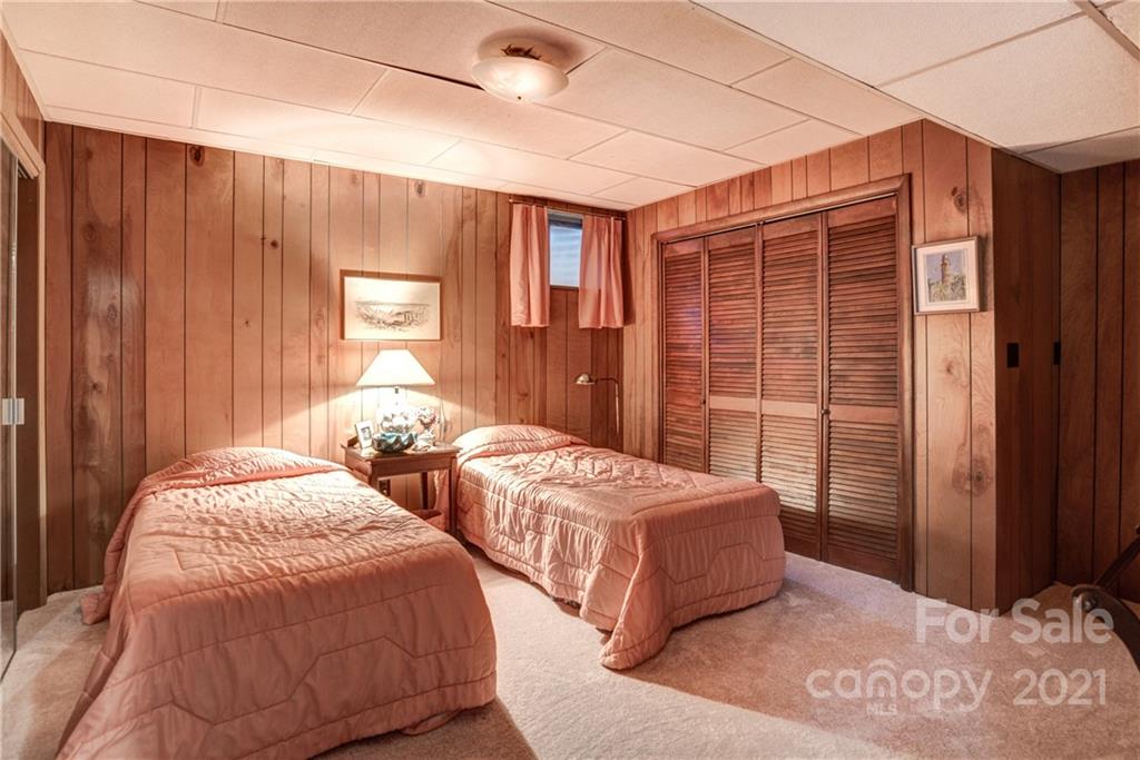 5 Highlander Road Asheville, NC 28804 - Photo 22 of 35 Gallery Image 22
