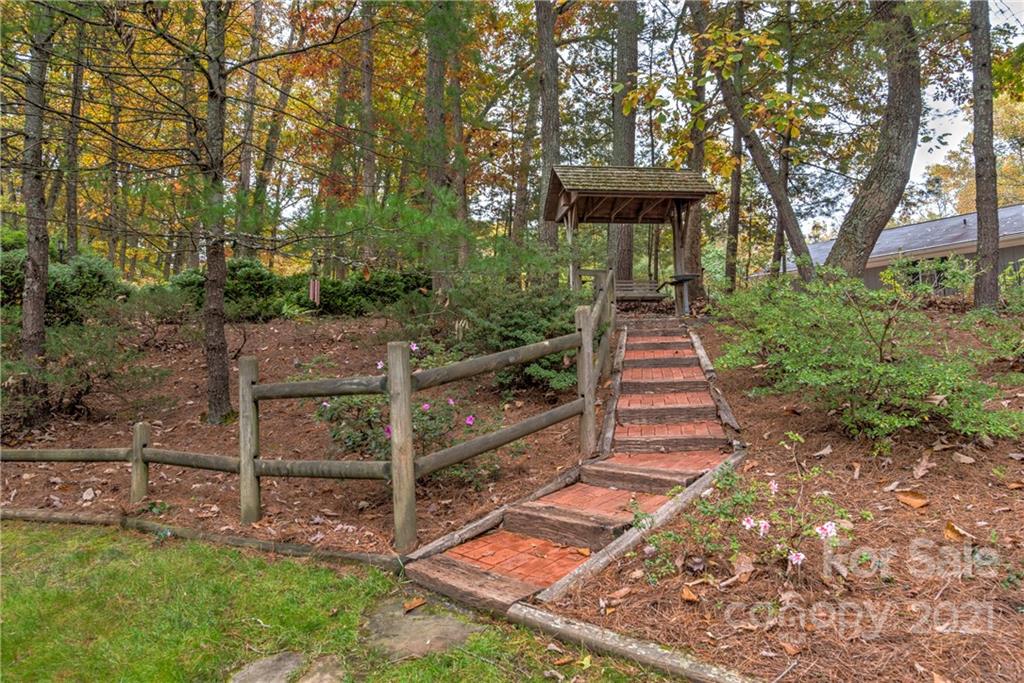 5 Highlander Road Asheville, NC 28804 - Photo 29 of 35 Gallery Image 29