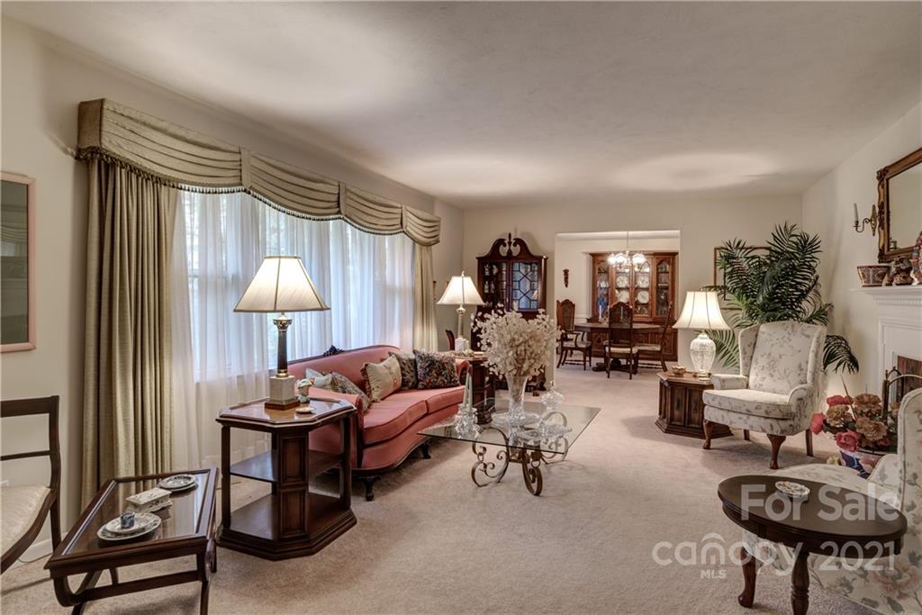 5 Highlander Road Asheville, NC 28804 - Photo 4 of 35 Gallery Image 4