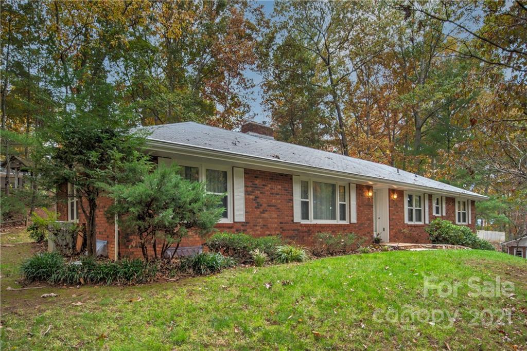 5 Highlander Road Asheville, NC 28804 - Photo 34 of 35 Gallery Image 34