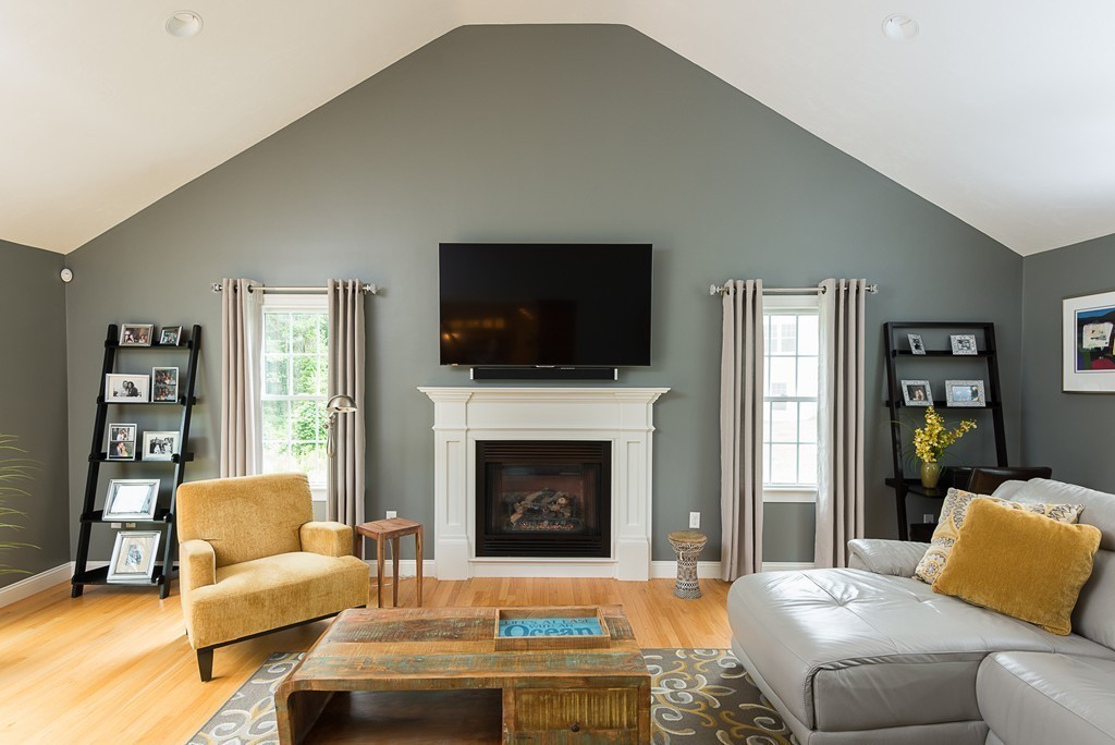 522 Holly Road Marshfield, MA 02050 - Photo 14 of 30 Gallery Image 14