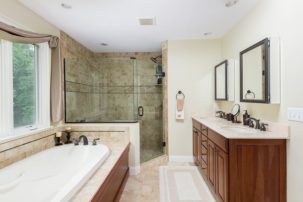522 Holly Road Marshfield, MA 02050 - Photo 29 of 30 Gallery Image 29