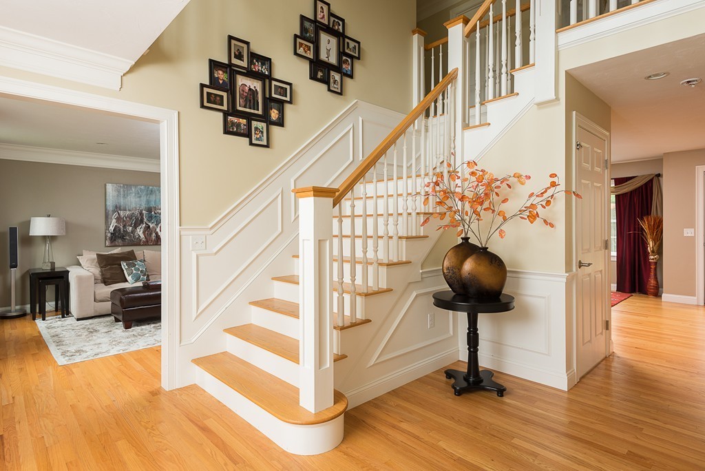 522 Holly Road Marshfield, MA 02050 - Photo 4 of 30 Gallery Image 4