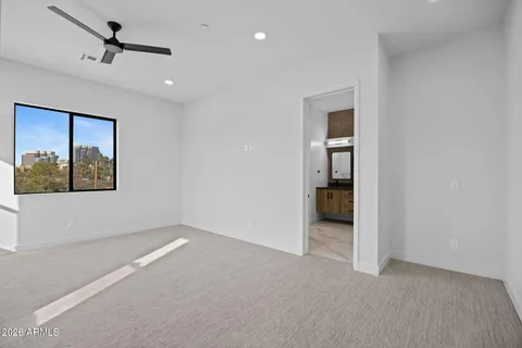 $795,000 | 377 East Windsor Avenue, Unit 7, Phoenix, AZ 85004