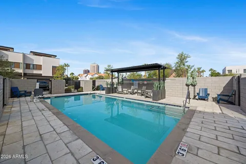 $795,000 | 377 East Windsor Avenue, Unit 7, Phoenix, AZ 85004