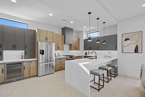 $795,000 | 377 East Windsor Avenue, Unit 7, Phoenix, AZ 85004