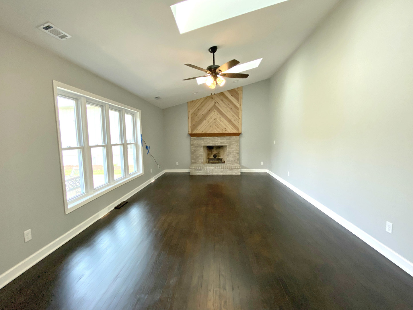 15906 St Patrick Road Woodstock, IL 60098 - Photo 9 of 33