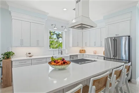 $2,635,000 | 631 Camelia Lane, Vero Beach, FL 32963