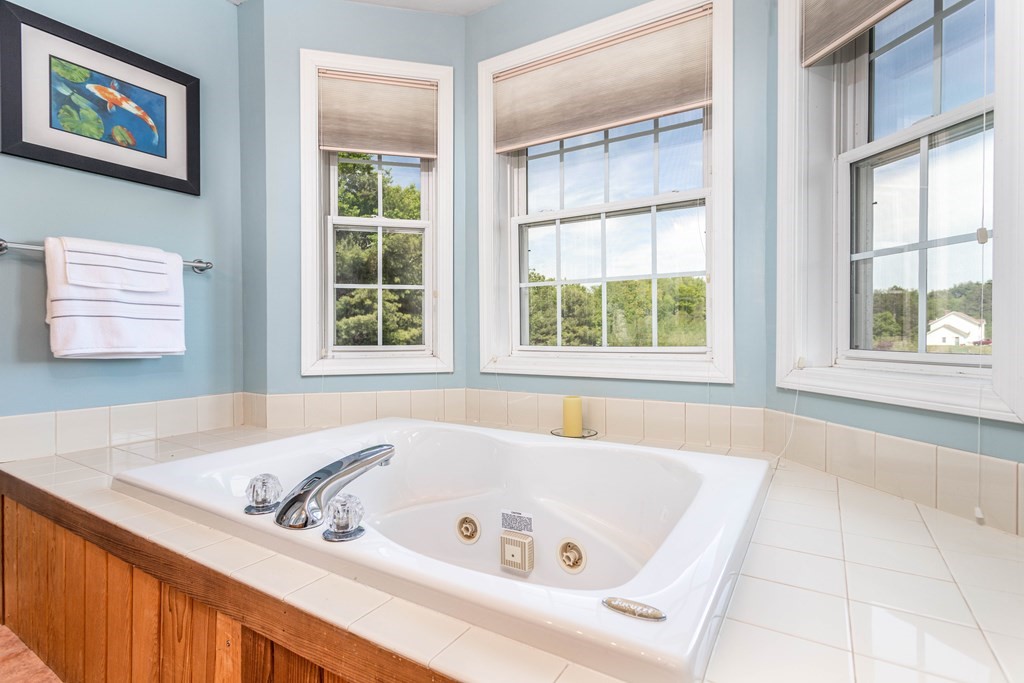 74 Airport Road Gardner, MA 01440 - Photo 23 of 34 Gallery Image 23