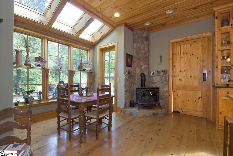 220 Spring Valley Road Tamassee, SC 29686 - Photo 16 of 31 Gallery Image 16