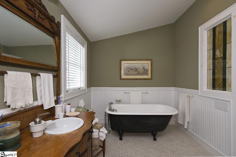 220 Spring Valley Road Tamassee, SC 29686 - Photo 26 of 31 Gallery Image 26