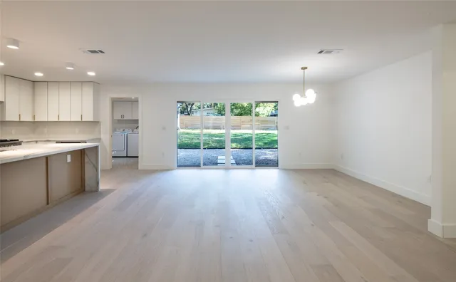 $3,250 | 1206 Cloverleaf Drive, Austin, TX 78723