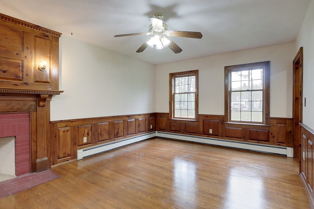 17 New Fitchburg Road Townsend, MA 01474 - Photo 9 of 42