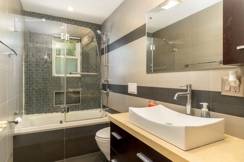 25 Arlington Road, Unit 6 Woburn, MA 01801 - Photo 12 of 14