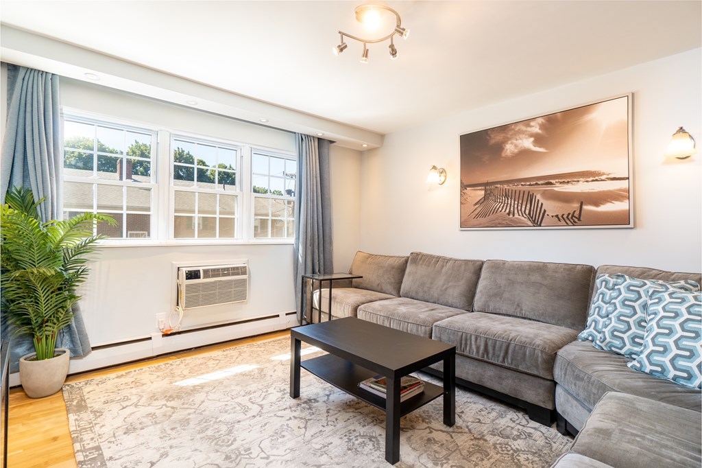 25 Arlington Road, Unit 6 Woburn, MA 01801 - Photo 2 of 14