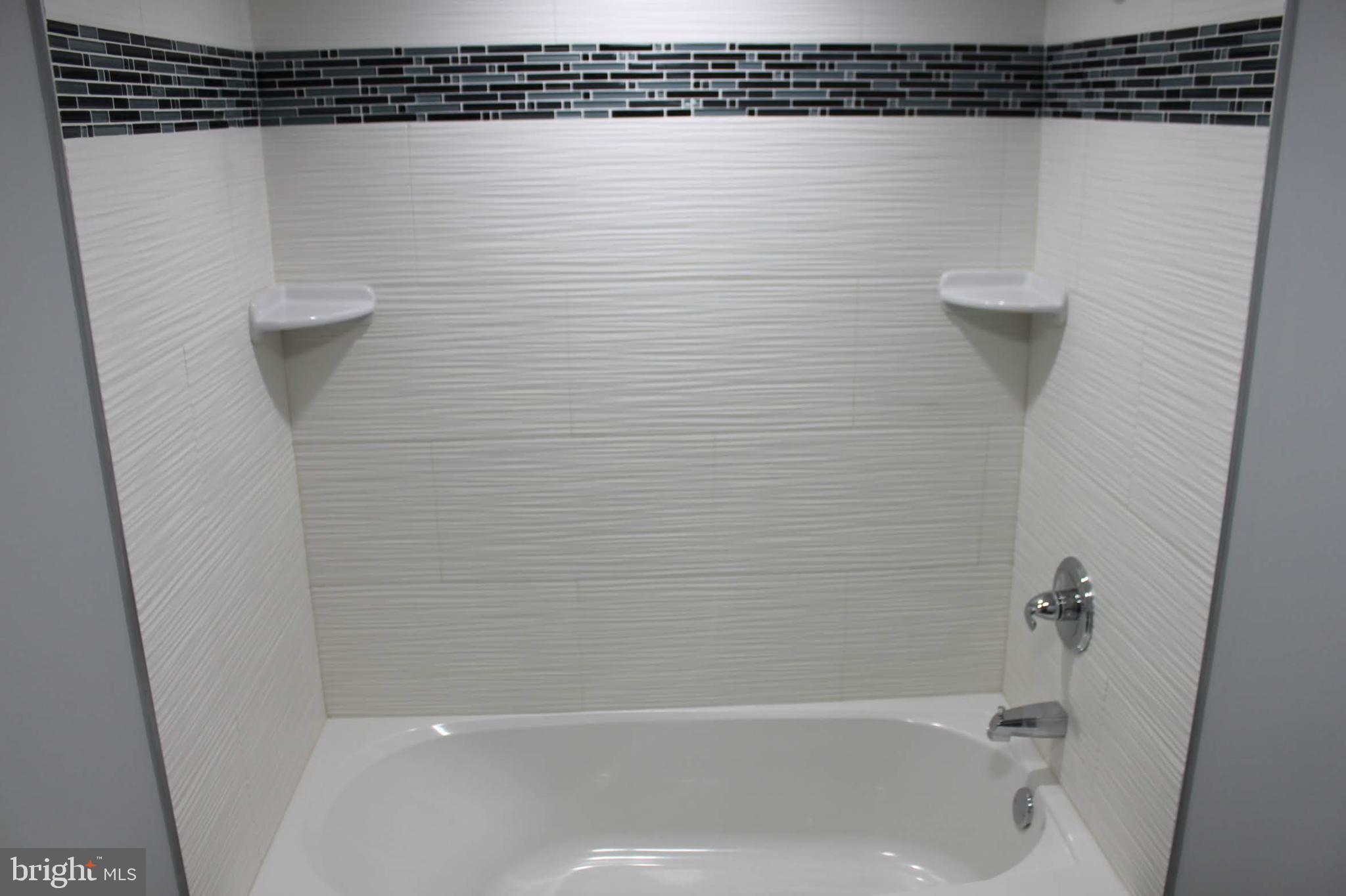 3819 Colborne Road Baltimore, MD 21229 - Photo 19 of 27 Bathroom
