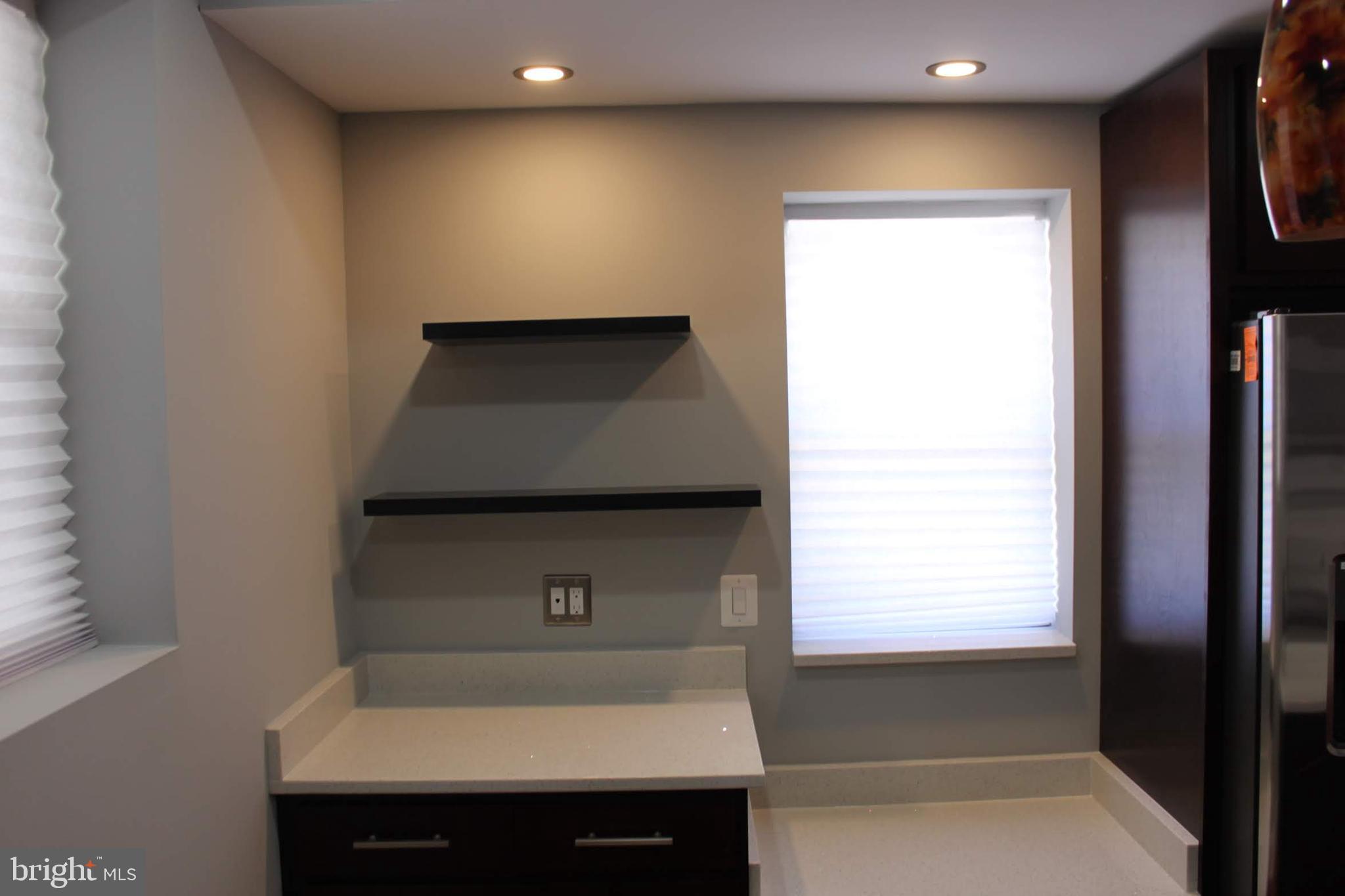 3819 Colborne Road Baltimore, MD 21229 - Photo 4 of 27 Kitchen