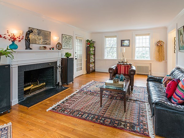 40 Solon Street Newton, MA 02461 - Photo 2 of 18 Gallery Image 2