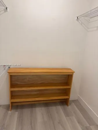 $2,550 | 321 Lakeview Drive, Unit 105, Weston, FL 33326