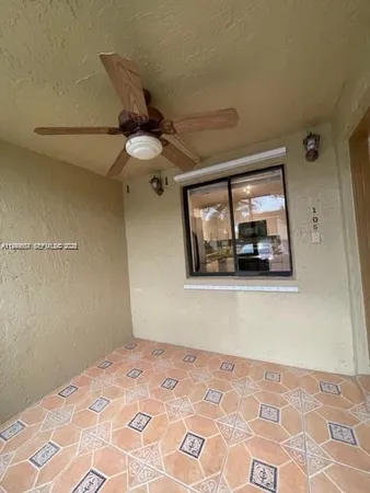 $2,550 | 321 Lakeview Drive, Unit 105, Weston, FL 33326