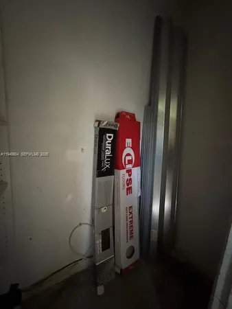 $2,550 | 321 Lakeview Drive, Unit 105, Weston, FL 33326