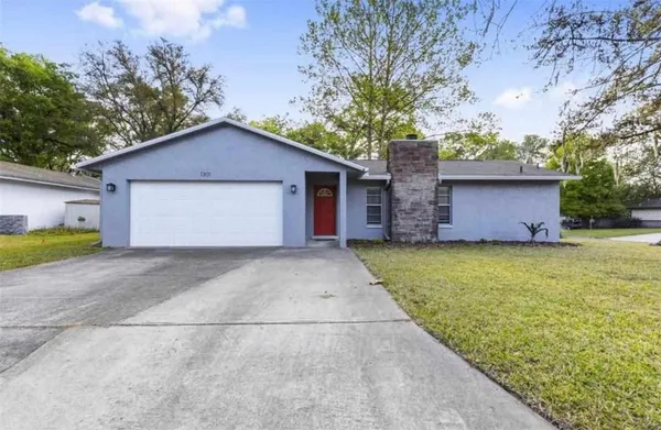 $1,950 | 1301 Southwest 80th Drive, Gainesville, FL 32607