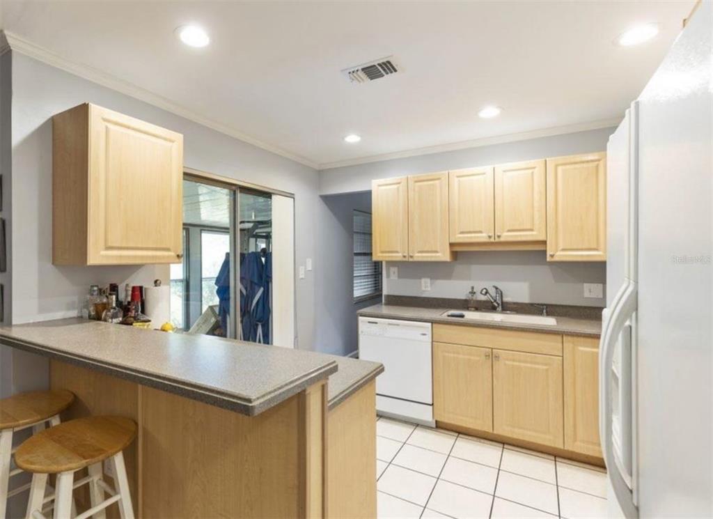 1301 Southwest 80th Drive Gainesville, FL 32607 - Photo 3 of 14