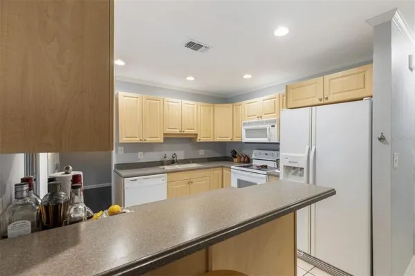 $1,950 | 1301 Southwest 80th Drive, Gainesville, FL 32607