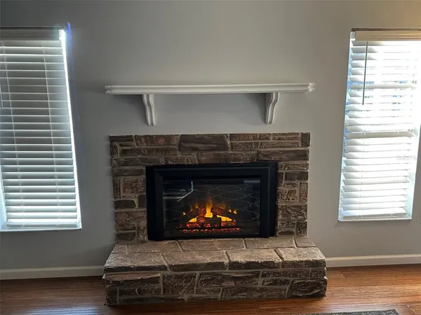 $1,950 | 1301 Southwest 80th Drive, Gainesville, FL 32607