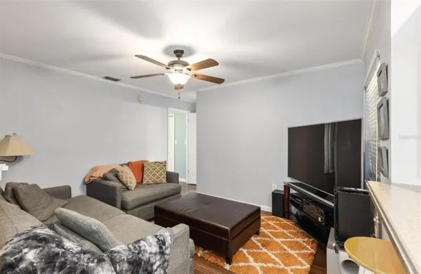 $1,950 | 1301 Southwest 80th Drive, Gainesville, FL 32607