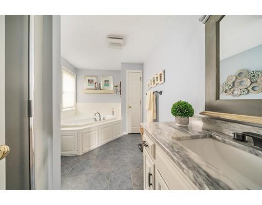 75 Riverside Drive Wrentham, MA 02093 - Photo 14 of 25 Gallery Image 14
