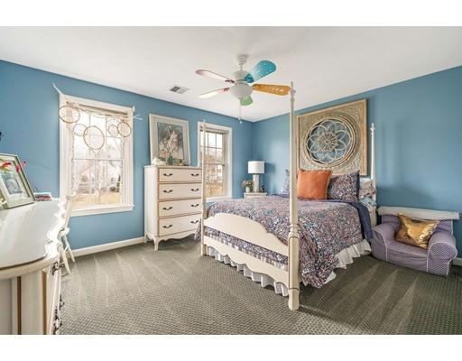 75 Riverside Drive Wrentham, MA 02093 - Photo 18 of 25 Gallery Image 18
