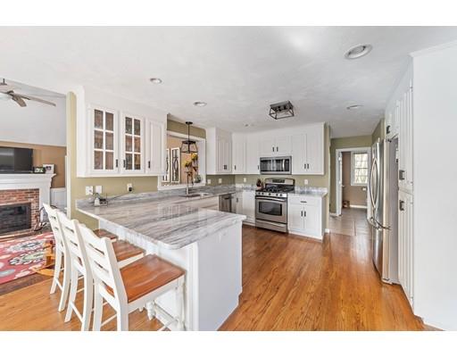 75 Riverside Drive Wrentham, MA 02093 - Photo 5 of 25 Gallery Image 5
