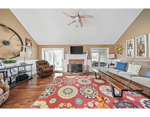 75 Riverside Drive Wrentham, MA 02093 - Photo 7 of 25 Gallery Image 7
