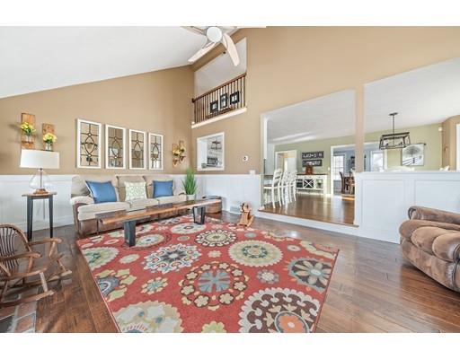 75 Riverside Drive Wrentham, MA 02093 - Photo 8 of 25 Gallery Image 8